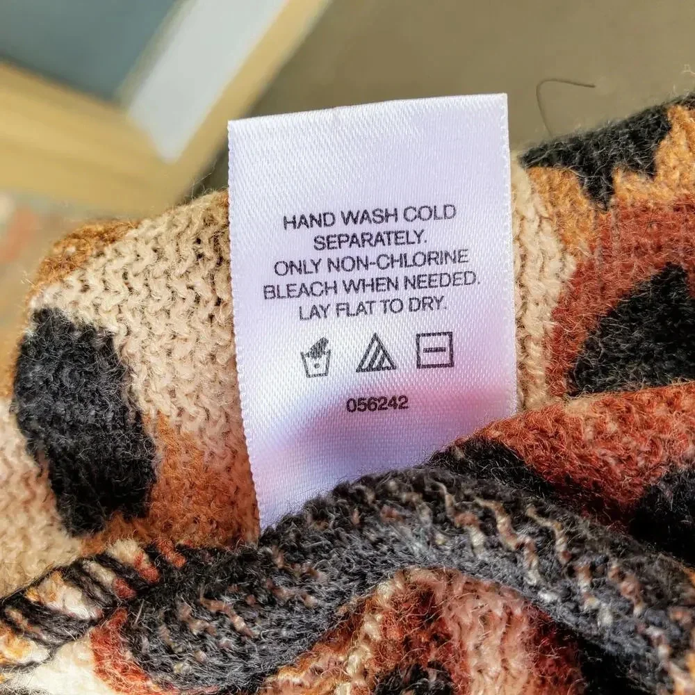Liz Claiborne Leopard Print Infinity Scarf One Size 100% Acrylic NWOT